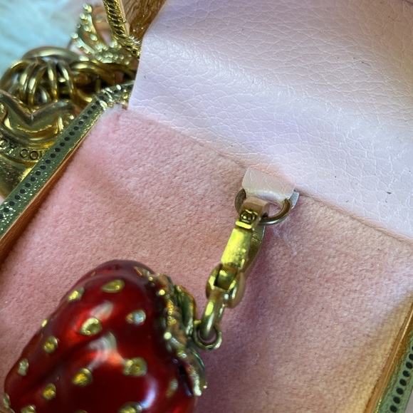 Y2K Juicy Couture Strawberry 🍓 Charm w/ Vintage Charm Box - Picture 4 of 10
